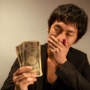 作詞家だけで食べていけるの？　現役の作詞家が給料事情を大公開！