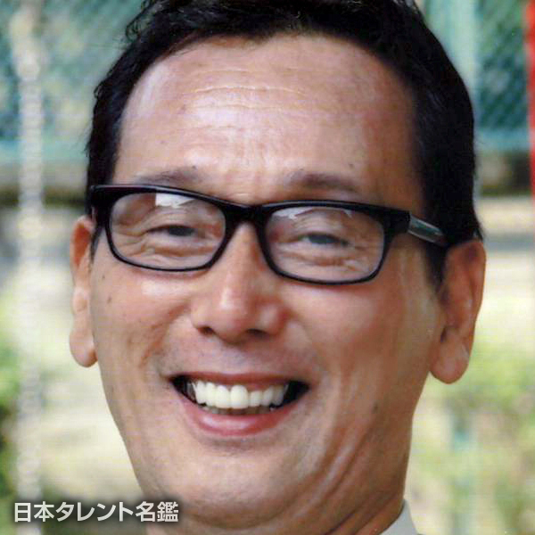 有賀　泰三