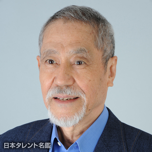 伊藤　初雄