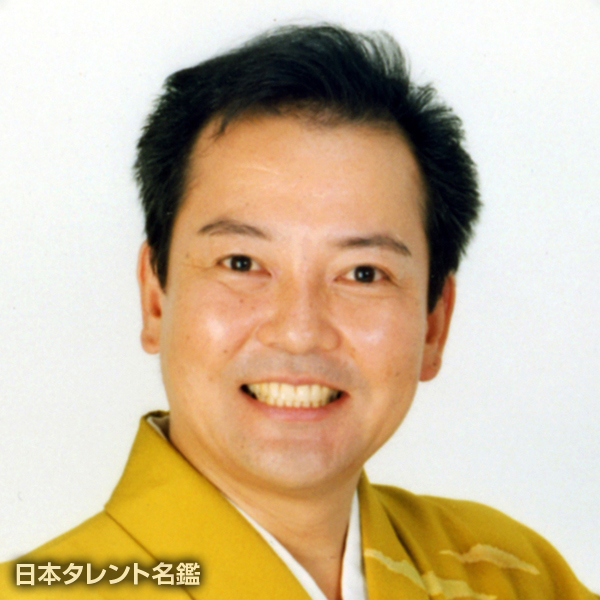 暁　光雄