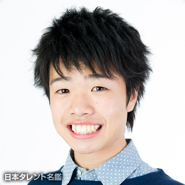 小倉　史也