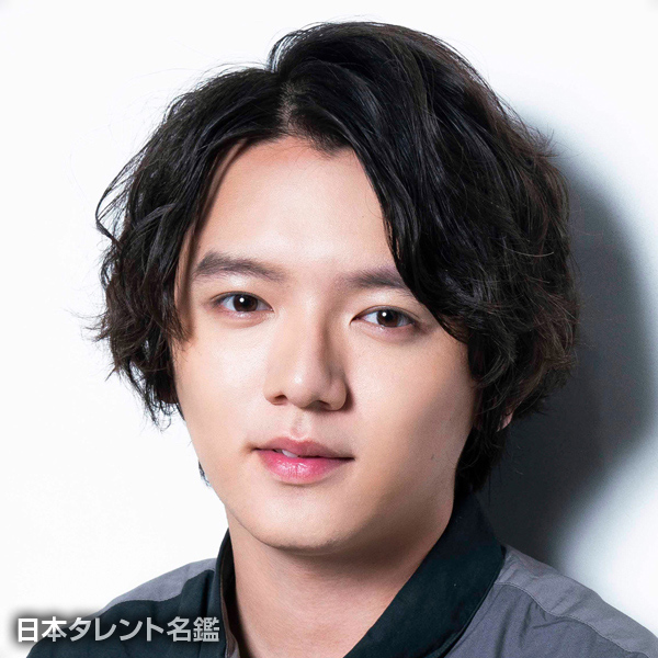 濱田　龍臣