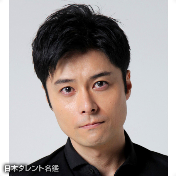 鬼塚　俊秀