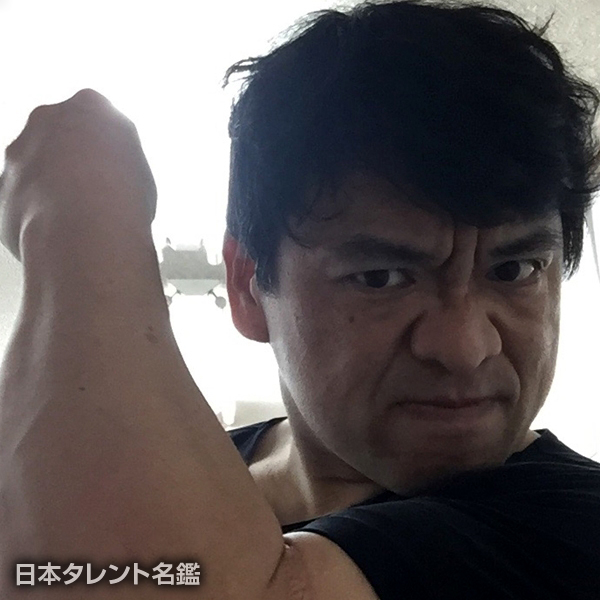 大東　賢