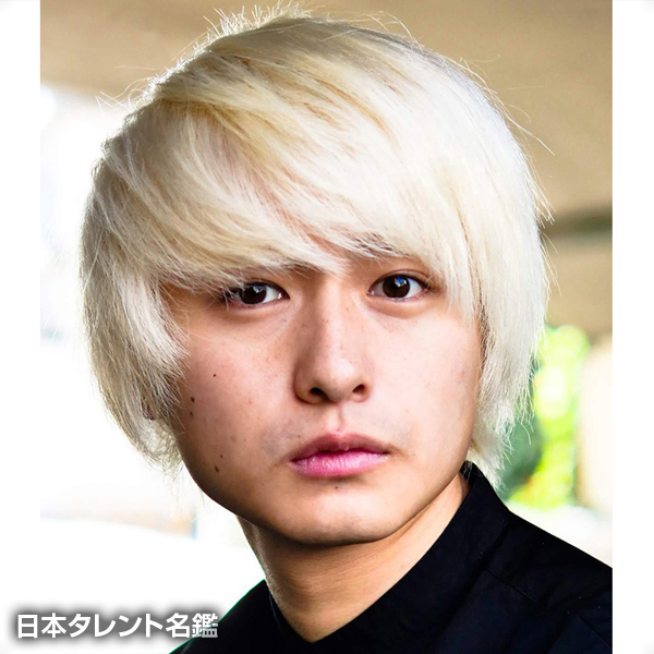 冨田　佳輔