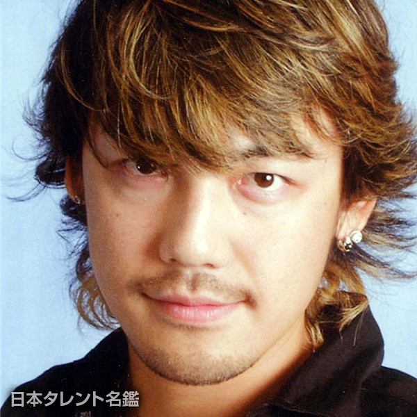 勝　杏里