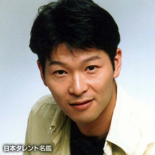 滝　知史