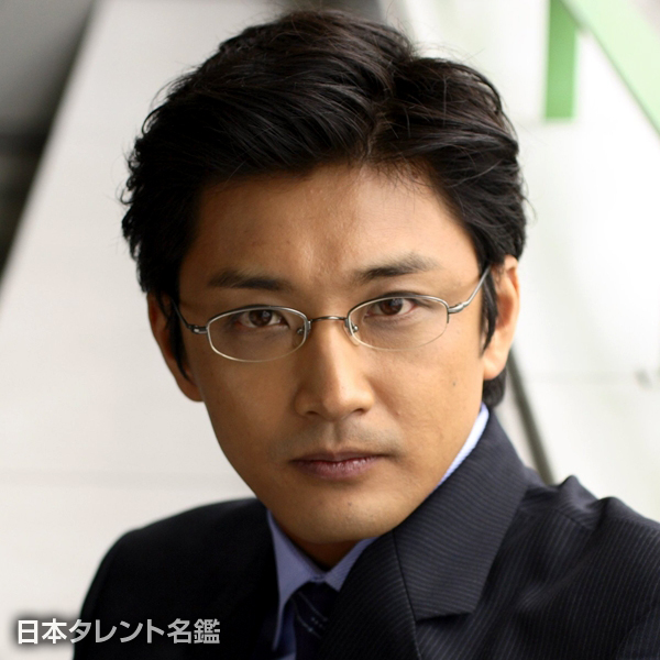 麻倉　卓也