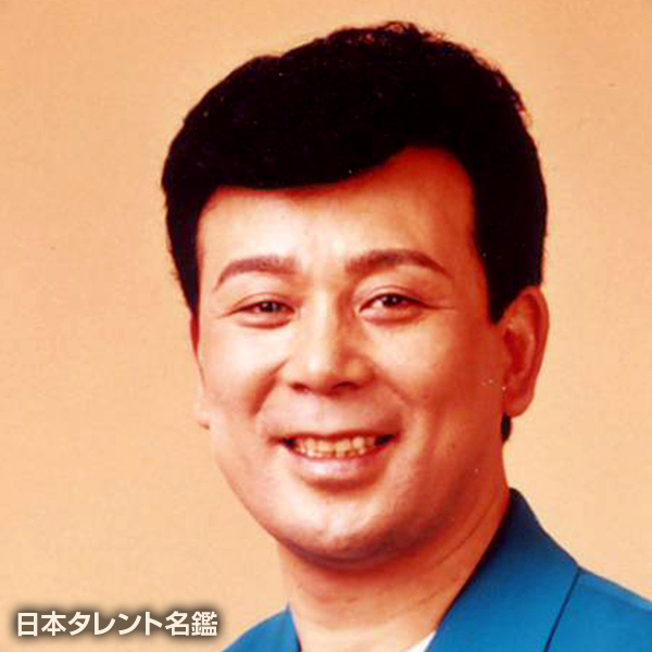 津田　文彦