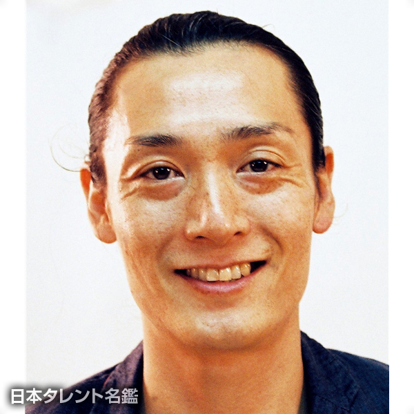 石川　治雄