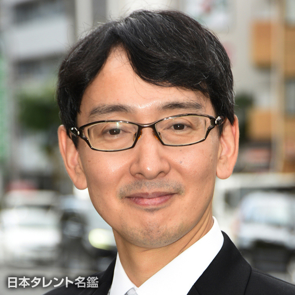 初月　佑維