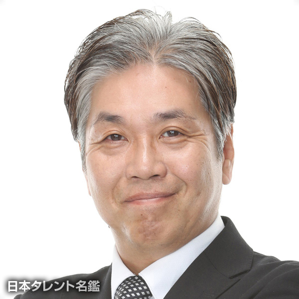 須間　一也