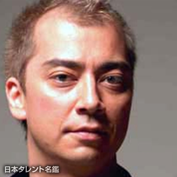 ALAN　J