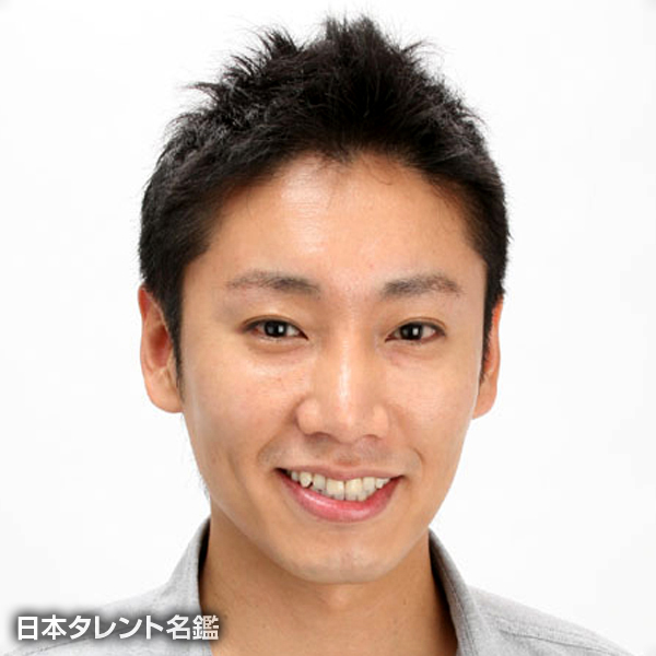 井上　顕