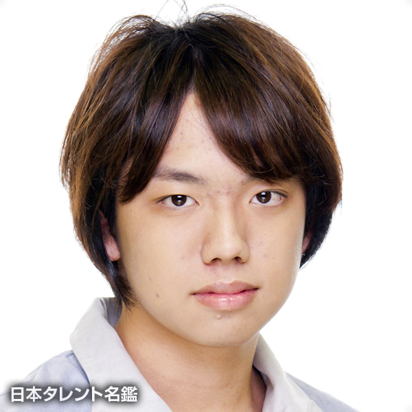 大塚　智哉