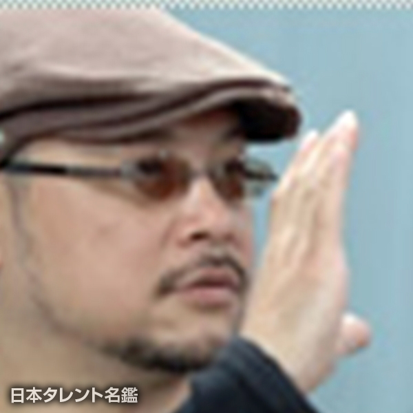 森岡　利行