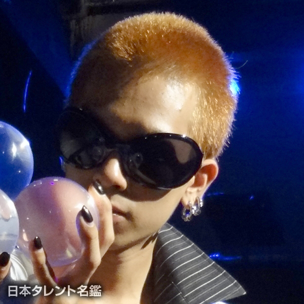 クリスタルパフォーマーMASAKI