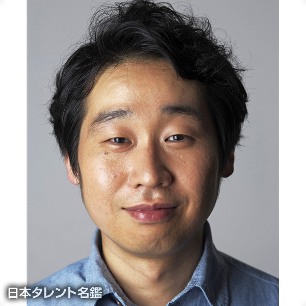 前野　朋哉
