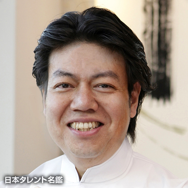 山下　春幸