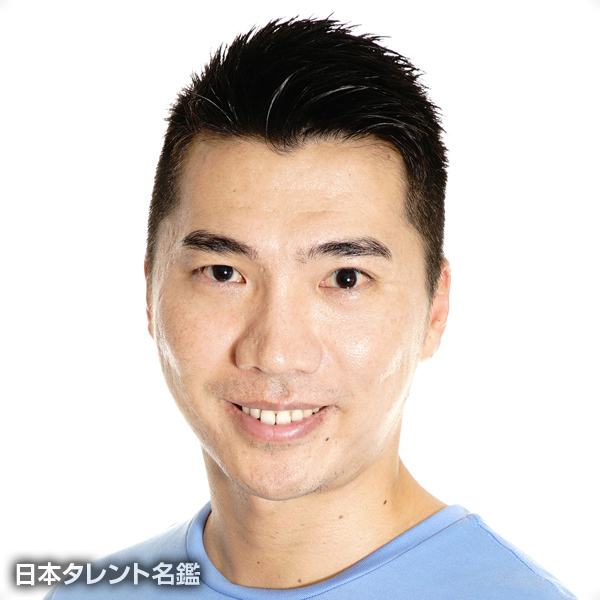 加藤　泰人