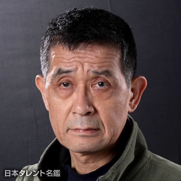 勝山　了介