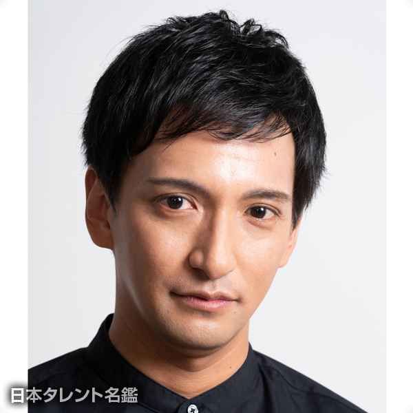 参川　剛史