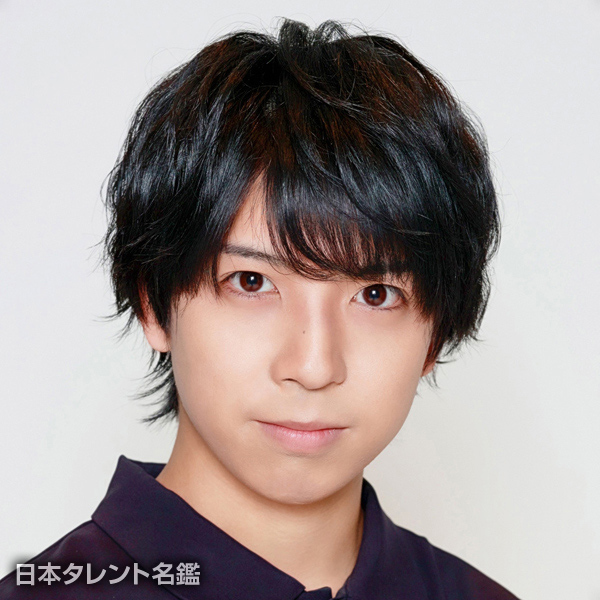 山中　健太