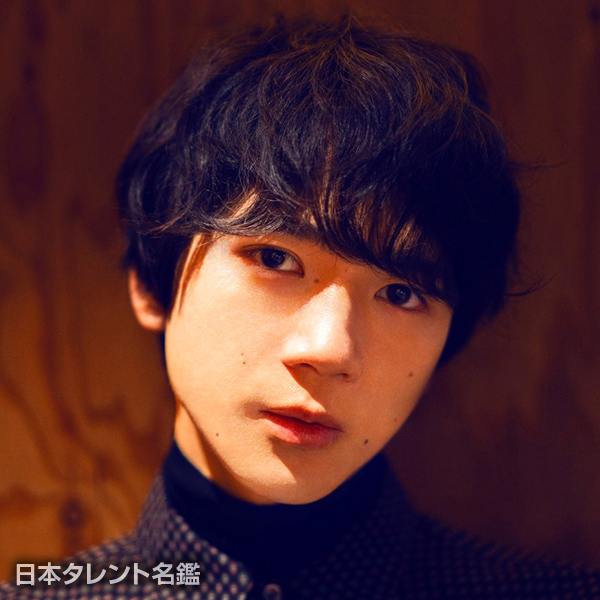 戸谷　菊之介