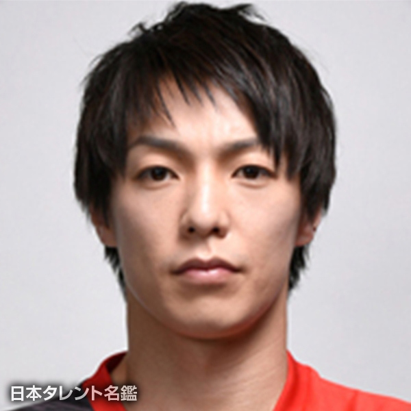 松平　賢二