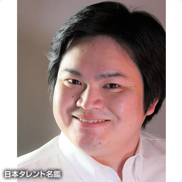 秦　優