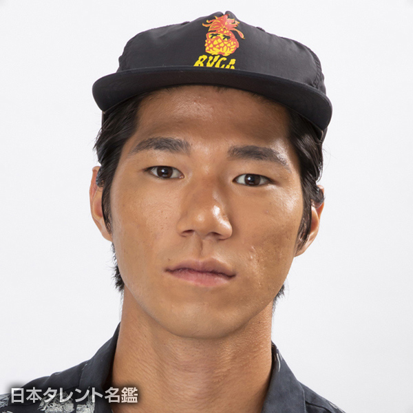 瀬尻　稜