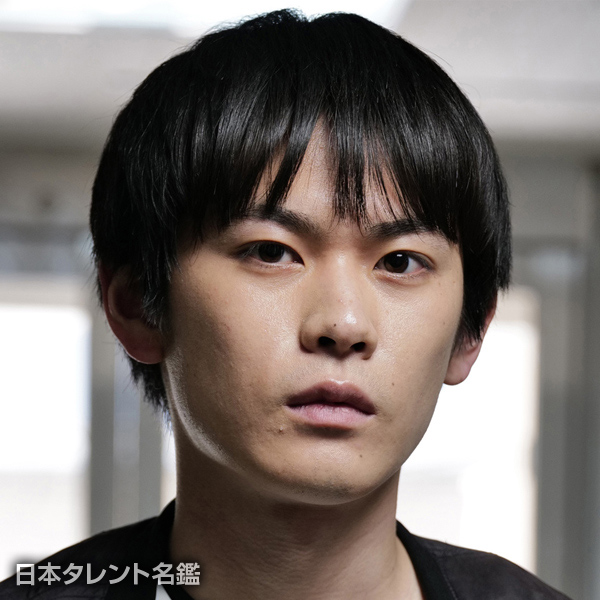 長田　真英