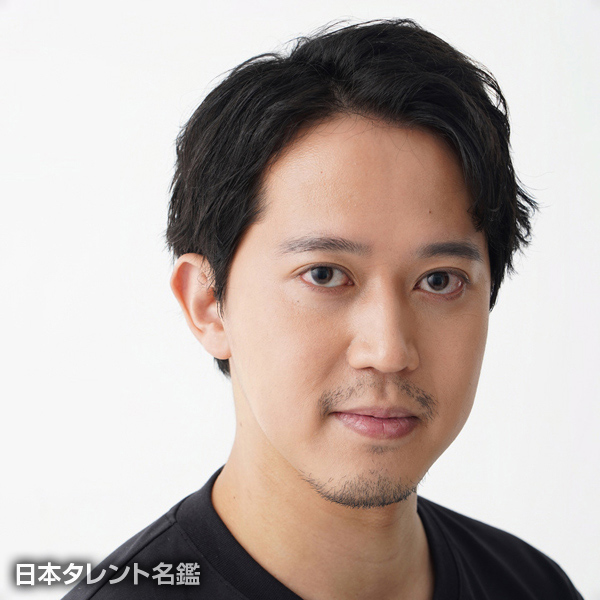 山田　定世