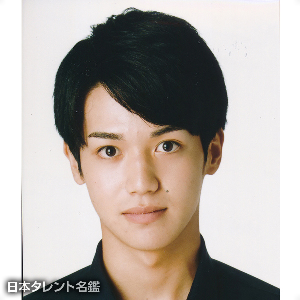 岡田　真凪