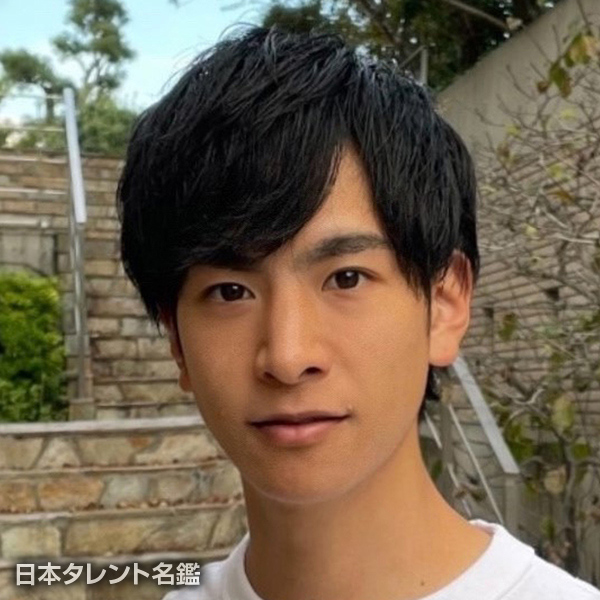 土田　卓弥