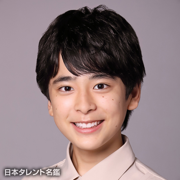 大友　至恩