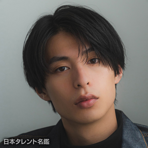 岸　慎一郎
