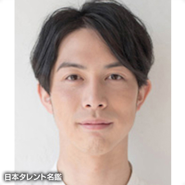 染川　翔