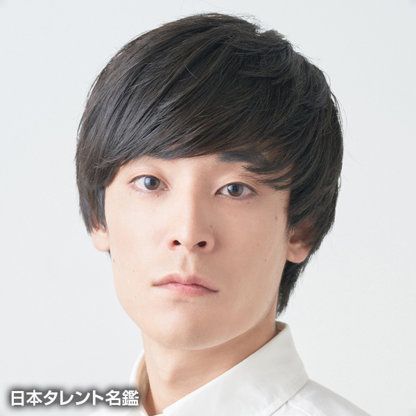 山下　俊之介