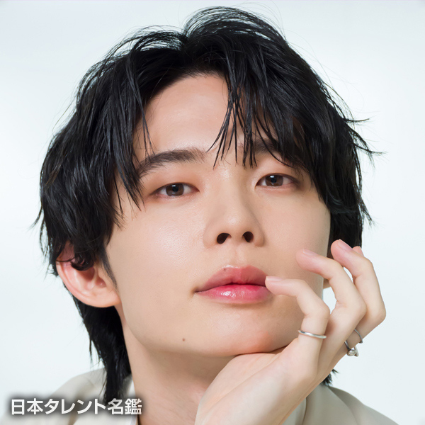川島　零士