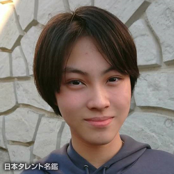 齋賀　遙乃
