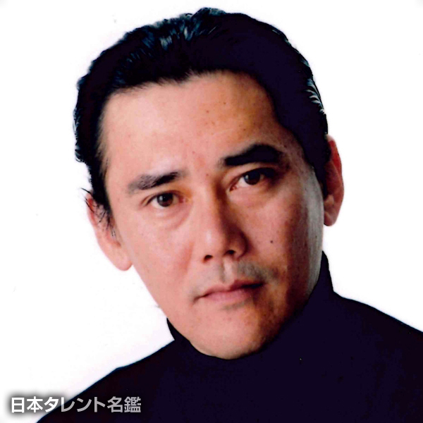 草見　潤平