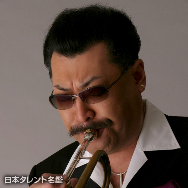桑野　信義