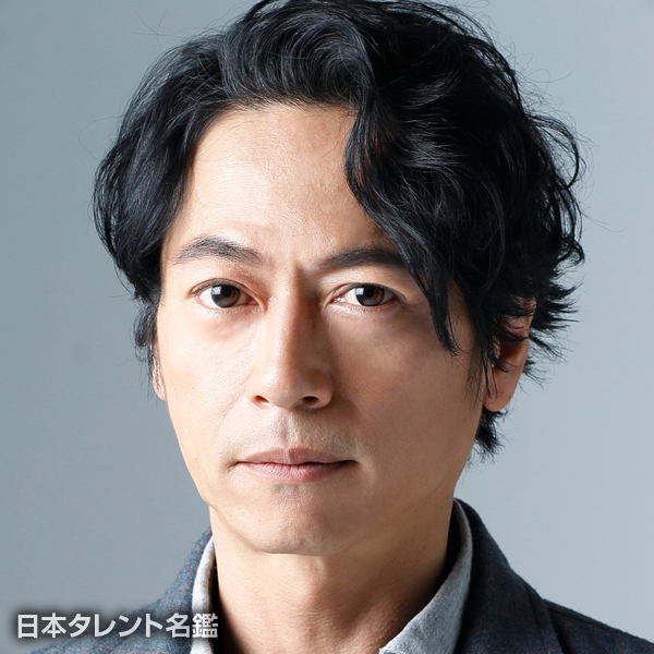 三上　博史