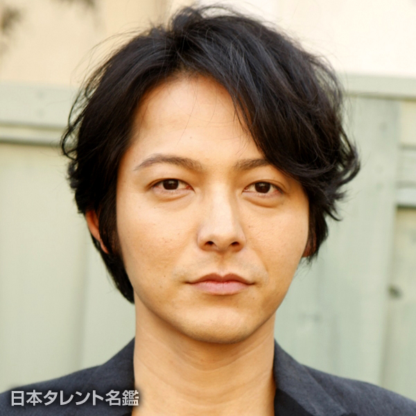 柏原　収史