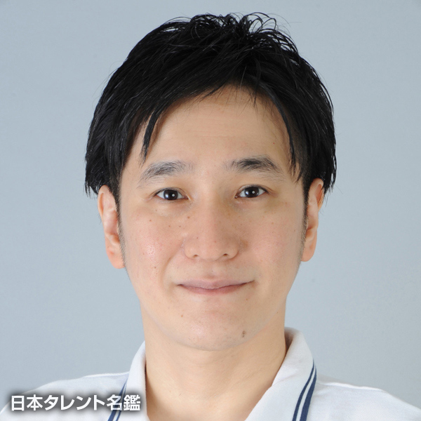 足立　龍弥