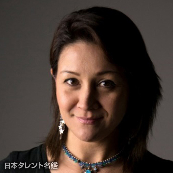 クリステル・チアリ