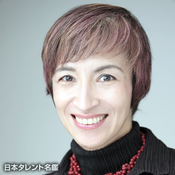 荻野　アンナ