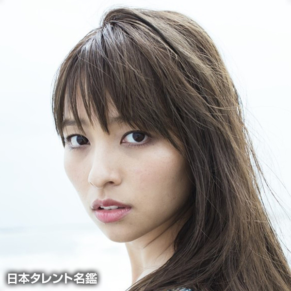 水崎　綾女