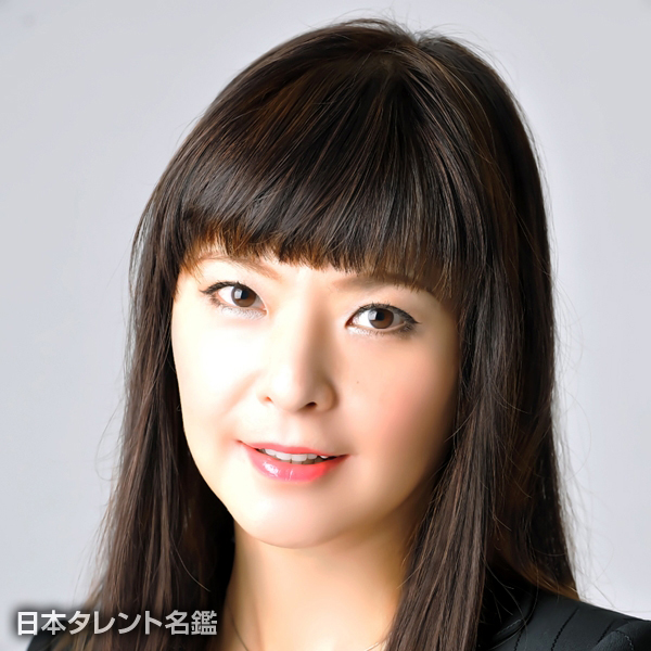 彩輝　なお